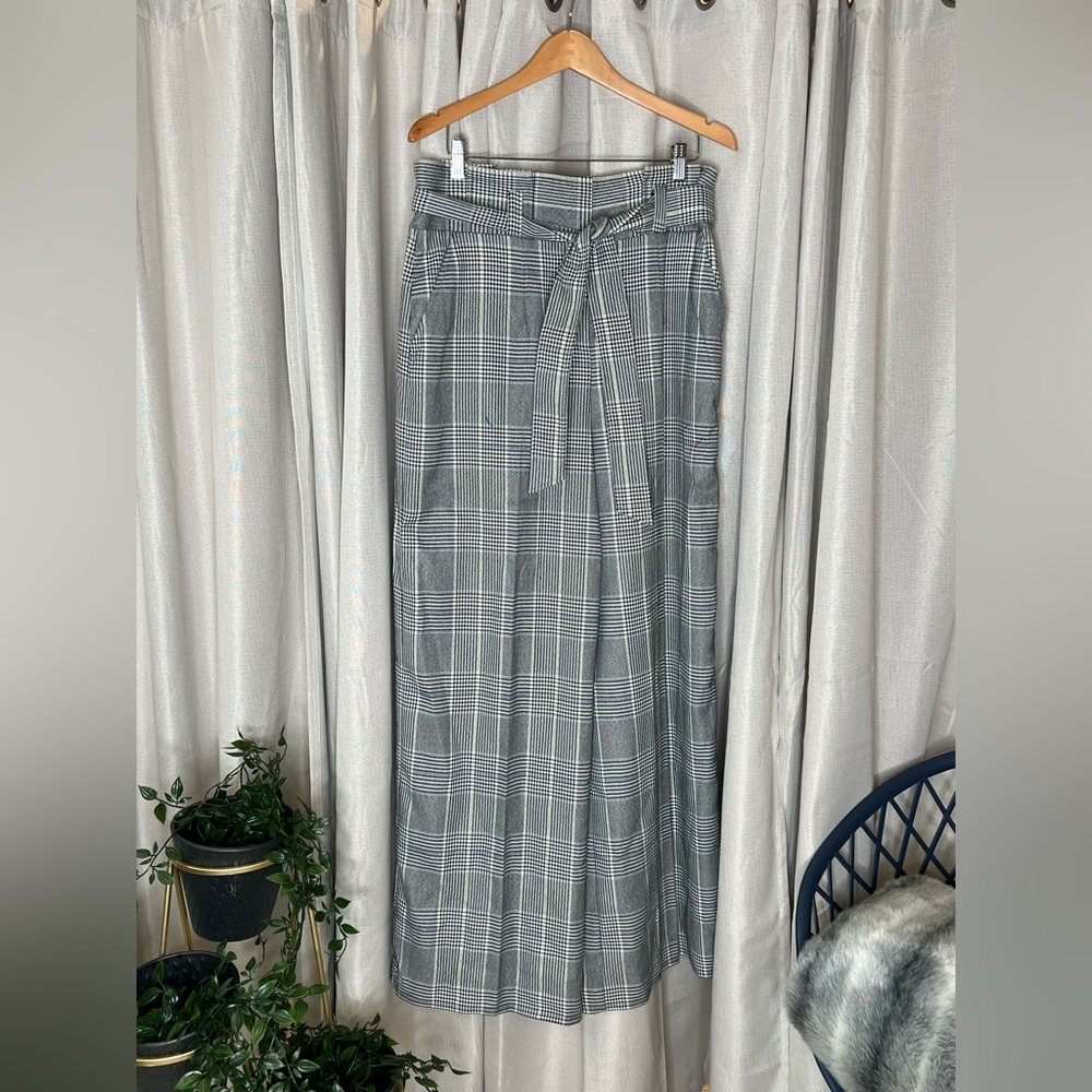 Gabrielle Union Collection for NY& co houndstooth plaid pants